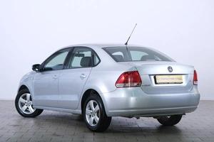 Седан Volkswagen Polo 2012 года, 899000 рублей, Омск