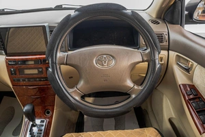 Седан Toyota Corolla 2000 года, 649000 рублей, Барнаул