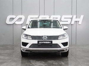 Внедорожник Volkswagen Touareg 2015 года, 2549000 рублей, Воронеж