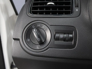 Седан Volkswagen Polo 2012 года, 640000 рублей, Омск