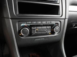 Хетчбэк Volkswagen Golf 2011 года, 649000 рублей, Воронеж