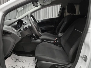 Хетчбэк Ford Fiesta 2018 года, 830000 рублей, Красноярск