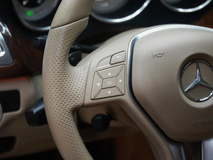 Седан Mercedes-benz CLS-класс 2012 года, 2498999 рублей, Москва