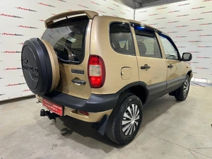 Внедорожник Chevrolet Niva 2004 года, 355000 рублей, Красноярск