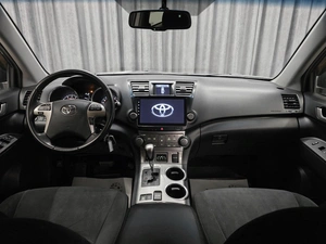 Внедорожник Toyota Highlander 2013 года, 1980000 рублей, Красноярск