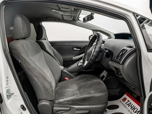 Лифтбек Toyota Prius 2009 года, 1050000 рублей, Красноярск