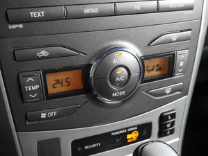 Седан Toyota Corolla 2010 года, 1199000 рублей, Воронеж