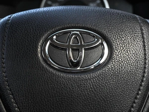 Седан Toyota Corolla Axio 2018 года, 1319000 рублей, Кирилловка