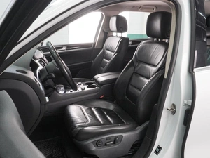 Внедорожник Volkswagen Touareg 2015 года, 2549000 рублей, Воронеж