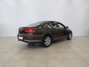 Седан Volkswagen Passat 2014 года, 1380000 рублей, Калуга