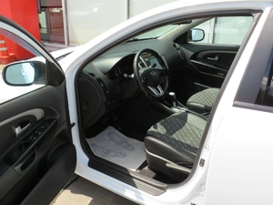 Хэтчбек Kia Ceed 2011 года, 890000 рублей, Брянск