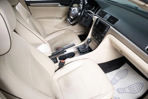 Седан Volkswagen Passat 2017 года, 1899000 рублей, Сургут