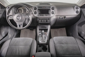 Внедорожник Volkswagen Tiguan 2014 года, 1699000 рублей, Томск