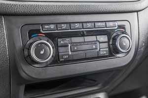 Внедорожник Volkswagen Tiguan 2010 года, 1099000 рублей, Барнаул
