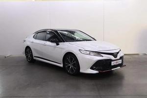 Седан Toyota Camry 2020 года, 2350000 рублей, Брянск