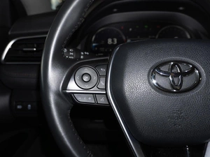 Седан Toyota Camry 2023 года, 4099000 рублей, Санкт-Петербург