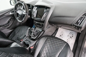 Хетчбэк Ford Focus 2011 года, 749000 рублей, Красноярск