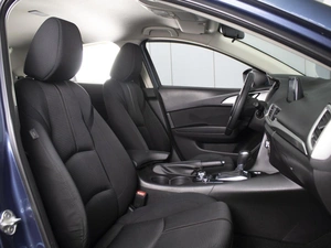 Седан Mazda 3 2018 года, 1495000 рублей, Омск