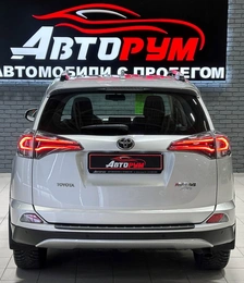 Внедорожник Toyota RAV4 2017 года, 2657000 рублей, Красноярск