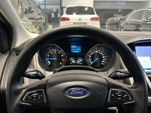 Хетчбэк Ford Focus 2017 года, 980000 рублей, Уфа