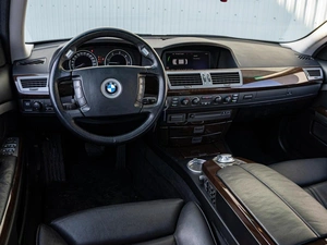 Седан BMW 7 серия 2004 года, 1990000 рублей, Краснодар