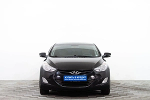 Седан Hyundai Elantra 2012 года, 919000 рублей, Сургут