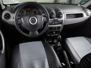 Хетчбэк Renault Sandero 2011 года, 649000 рублей, Воронеж