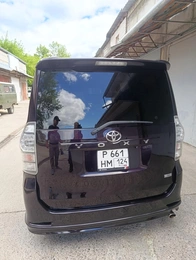 Минивэн Toyota Voxy 2010 года, 1500000 рублей, Железногорск