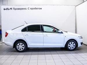 Лифтбек Skoda Rapid 2015 года, 730000 рублей, Красноярск