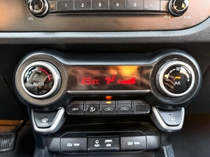 Седан Kia Rio 2019 года, 1298000 рублей, Ставрополь