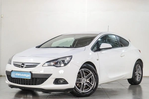 Хетчбэк Opel Astra GTC 2013 года, 1129000 рублей, Челябинск