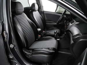 Седан Hyundai Solaris 2011 года, 899000 рублей, Воронеж