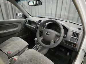 Хетчбэк Mazda Demio 2000 года, 249000 рублей, Красноярск