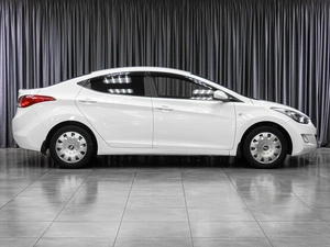 Седан Hyundai Elantra 2012 года, 1249000 рублей, Тюмень