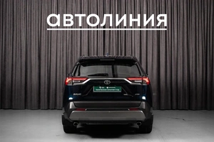 Внедорожник Toyota RAV4 2019 года, 3000000 рублей, Красноярск