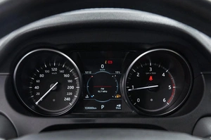 Внедорожник Land Rover Discovery Sport 2019 года, 2499000 рублей, Красноярск