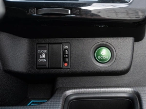 Минивэн Honda Stepwgn Spada 2016 года, 1835000 рублей, Краснодар