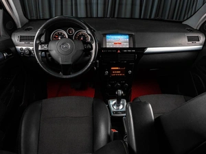 Хетчбэк Opel Astra 2008 года, 599000 рублей, Тюмень