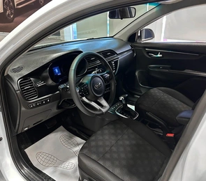 Хетчбэк Kia Rio X-Line 2019 года, 1450000 рублей, Красноярск