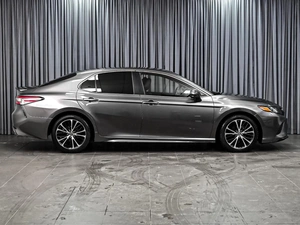 Седан Toyota Camry 2018 года, 2380000 рублей, Ставрополь