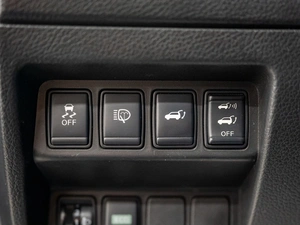 Внедорожник Nissan X-Trail 2015 года, 1600000 рублей, Красноярск