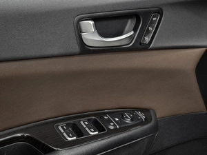 Седан Kia K5 2016 года, 1549000 рублей, Красноярск