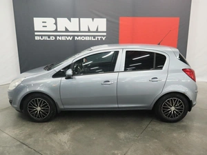 Хэтчбек Opel Corsa 2008 года, 585000 рублей, Курск