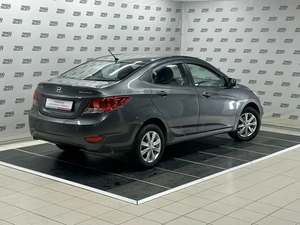 Седан Hyundai Solaris 2012 года, 840000 рублей, Красноярск