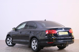 Седан Volkswagen Jetta 2011 года, 919000 рублей, Омск