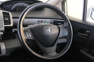 Минивэн Honda Freed 2015 года, 1629000 рублей, Омск