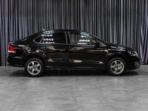 Седан Volkswagen Polo 2017 года, 1299000 рублей, Тюмень