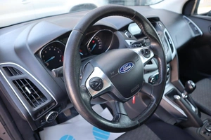Хэтчбек Ford Focus 2013 года, 880000 рублей, Мирное