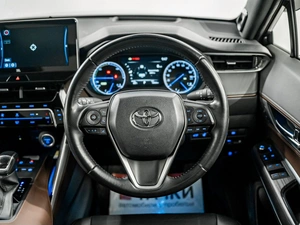 Внедорожник Toyota Harrier 2022 года, 4305000 рублей, Красноярск