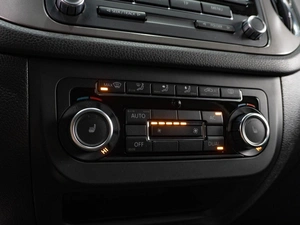 Внедорожник Volkswagen Tiguan 2010 года, 1099000 рублей, Тюмень